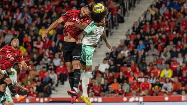 El Mallorca de Javier Aguirre rescata el empate ante el Osasuna en LaLiga