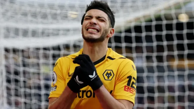 Raúl Jiménez no vio actividad con los Wolves