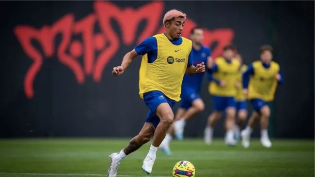 Xavi asegura que Araujo se está adaptado muy bien al Barça