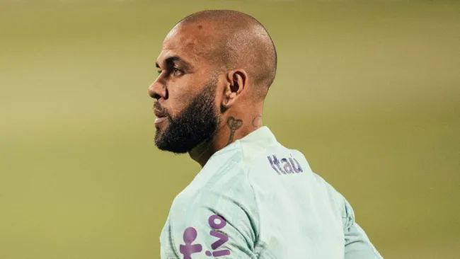 Dani Alves durante un entrenamiento de Brasil previo al Mundial