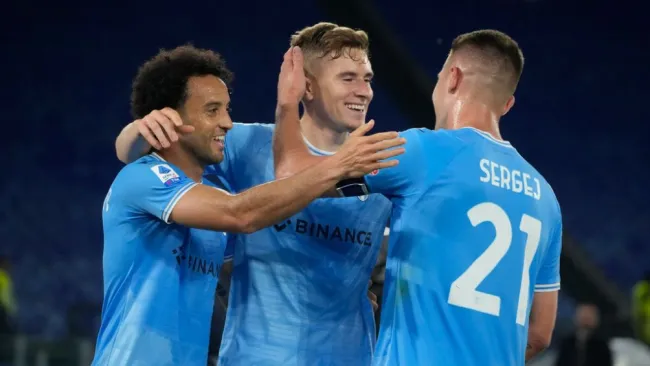 Jugadores de la Lazio celebrando un gol ante el Sassuolo