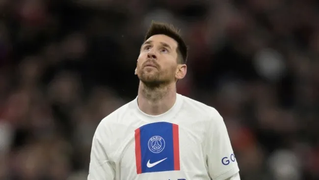 El jugador argentino saldrá del club parisino en verano 