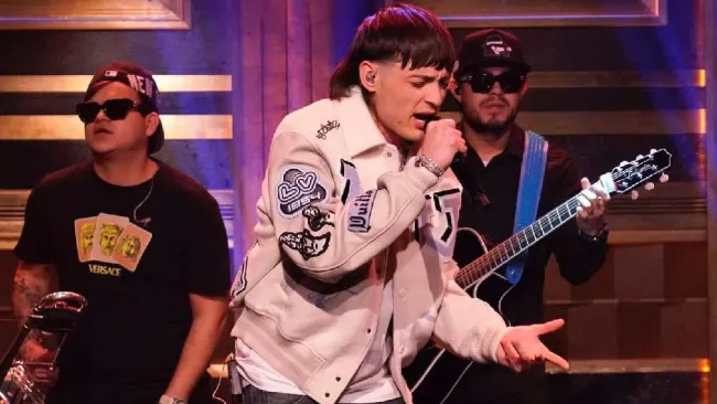 Peso Pluma se estrenará como comentarista en la pelea de Canelo vs Ryder