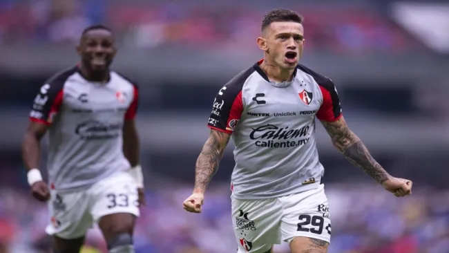 Brian Lozano interesa a los cementeros 