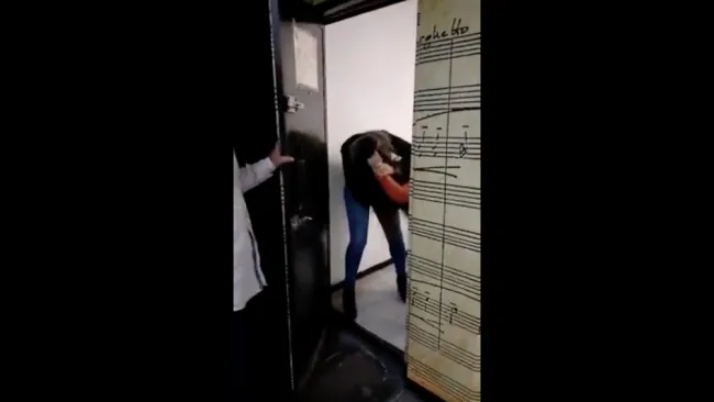 El momento exacto de la pelea