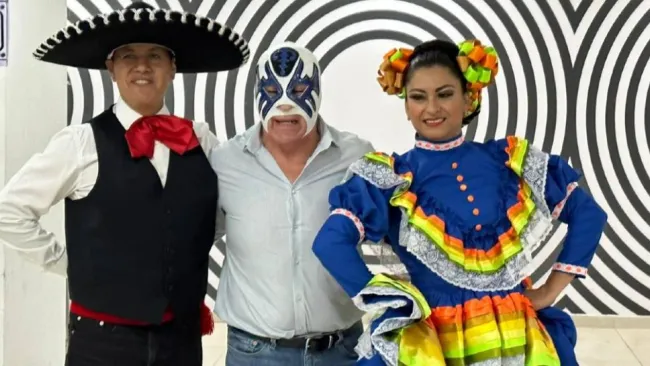 CMLL: Atlantis recibe reconocimiento por sus 40 años de trayectoria en la Alcaldía Benito Juárez 