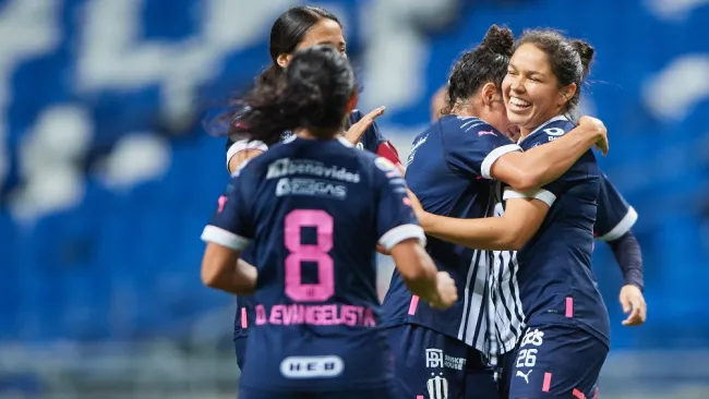 Rayadas en celebración de gol