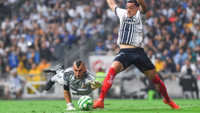 Nahuel Guzmán estuvo cerca de cometer un error que les pudo costar el partido