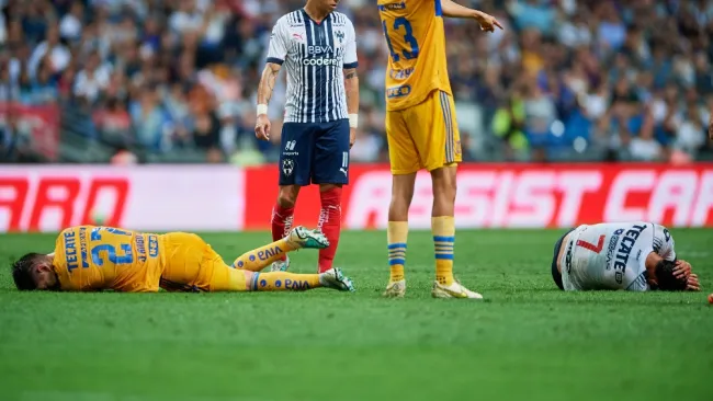 Choque de cabezas entre Funes Mori y Angulo