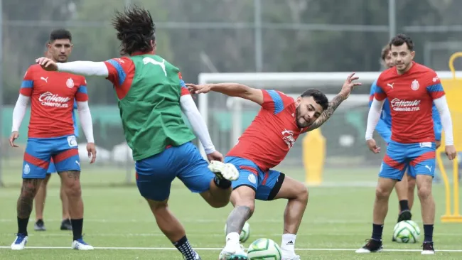 Chivas tuvo que cambiar sus planes para su llegada a la CDMX