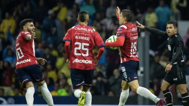 Chivas jugará ante Tigres tras remontarle al América