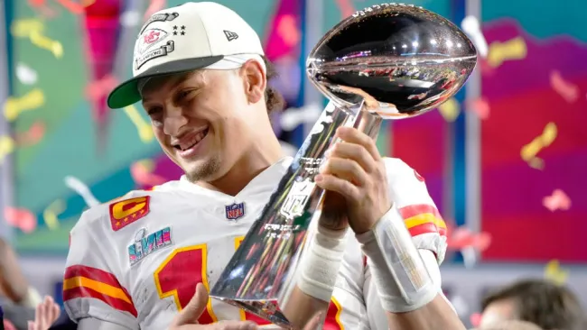 Patrick Mahomes lanza 'dardo' contra jugadores con contratos millonarios: 'Me enfoco en ganar, no en dinero'