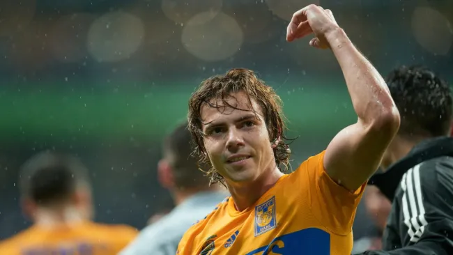 Córdova ganó la Estrella Récord