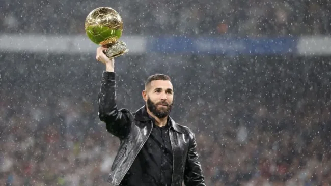 ¡BOMBAZO! Karim Benzema saldrá del Real Madrid este verano