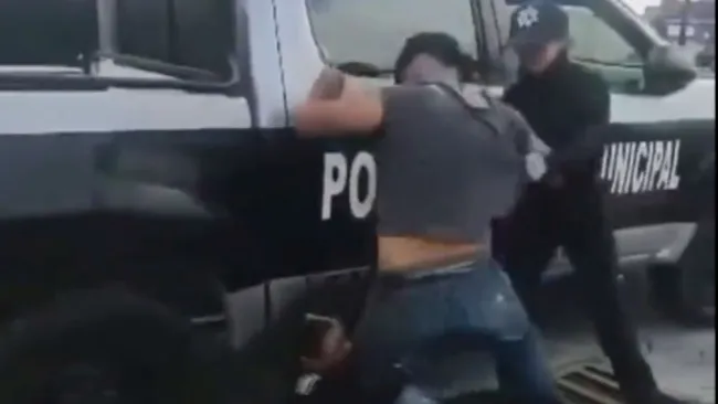 Daniel "N" fue detenido tras agredir a las policías 