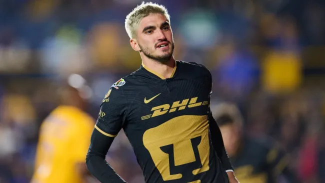 Tuti del Prete en un partido de Pumas