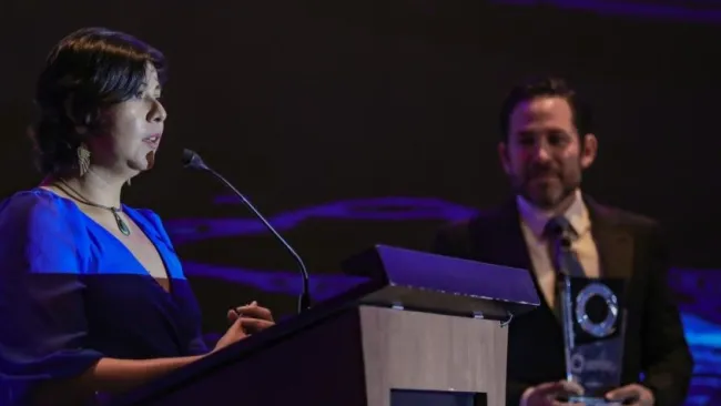 Los fundadores de Espora, Sergio José Gutiérrez y Sara Tamez