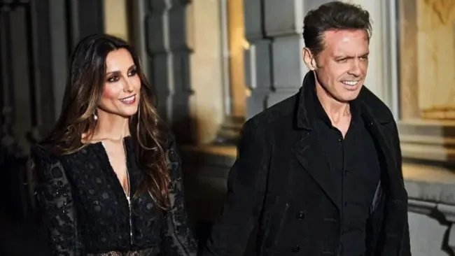 Luis Miguel junto a Paloma Cuevas