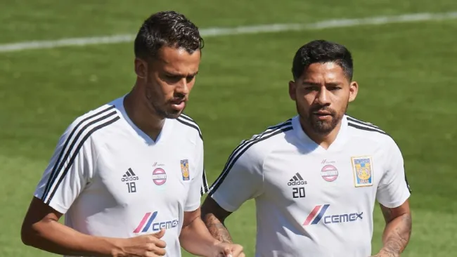 Reyes y Aquino pertenecen a la lista de los mexicanos que de Europa volvieron a Tigres
