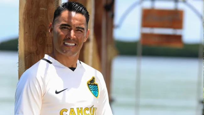 Gallito Vázquez fichó por Cancún FC