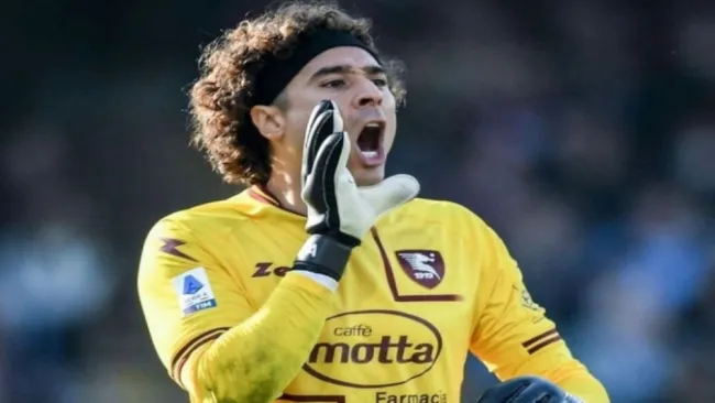 Memo Ochoa seguirá en la Salernitana