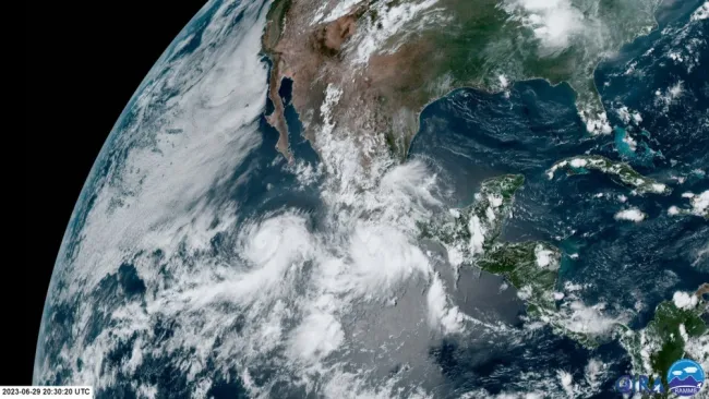 El ciclón tropical Beatriz pasó a convertirse en huracán 