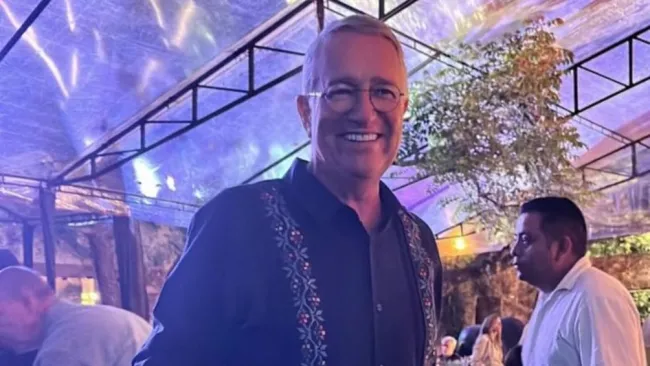 Ricardo Salinas abre cuenta de Threads y reacciona con sarcasmo