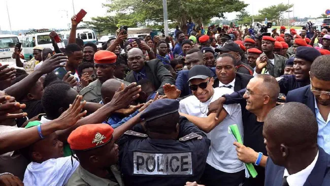 Kylian Mbappé de vacaciones en Camerún, país de su padre, por primera vez