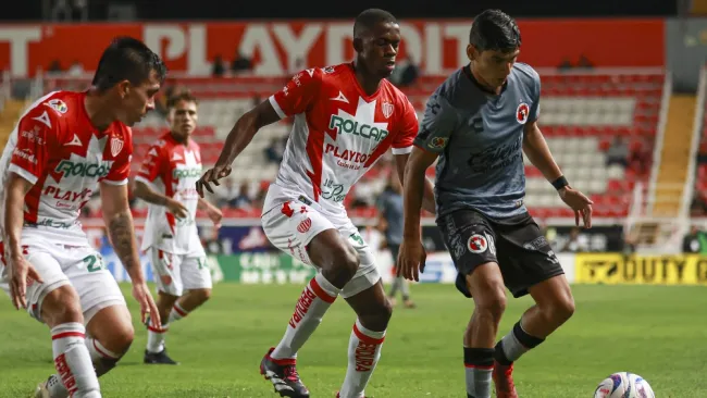 Necaxa contra Xolos en el Estadio Victoria 