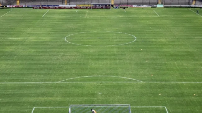 FMF sanciona a Querétaro por la mala condición de la cancha del Corregidora y lanza advertencia