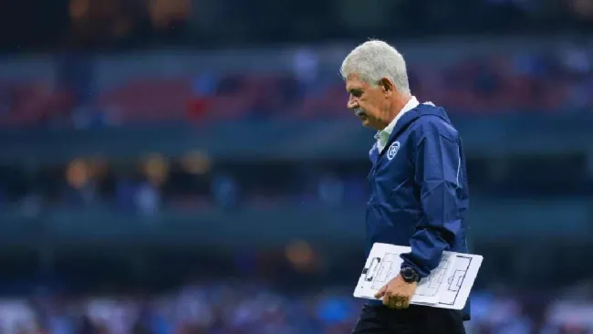 Tuca Ferreti sobre jugar en la League Cup: 'Si no calificas pierdes el ritmo de juego'