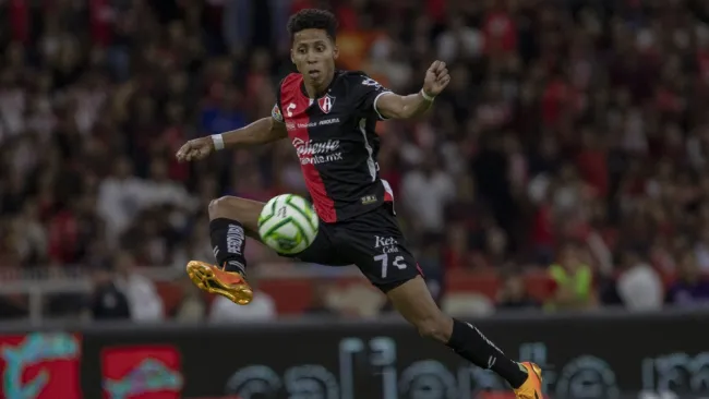 Ozziel Herrera jugando con el Atlas 