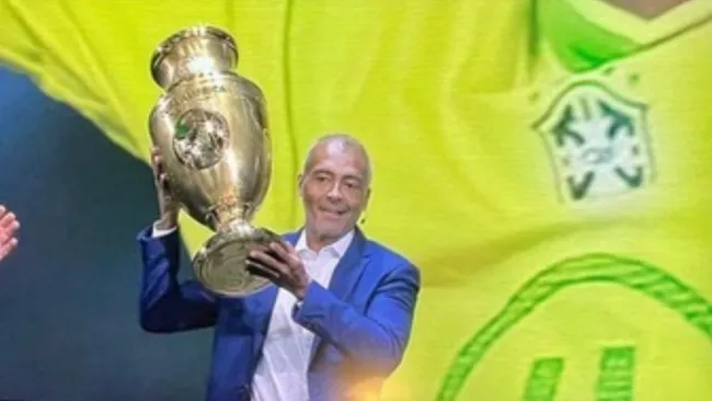 Romario es hospitalizado en una clínica de Brasil