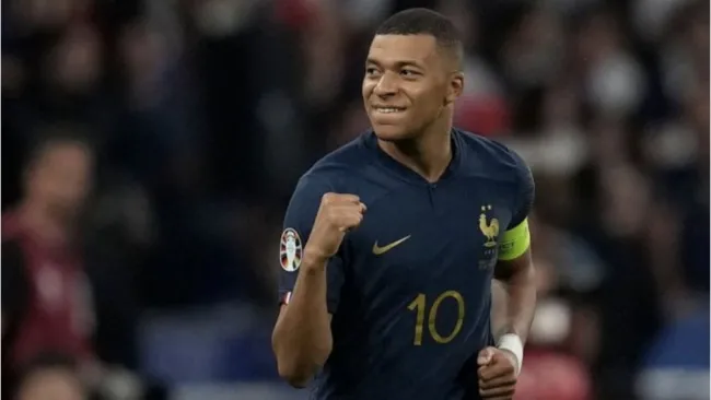 Kylian tendrá dos semanas más para decidir