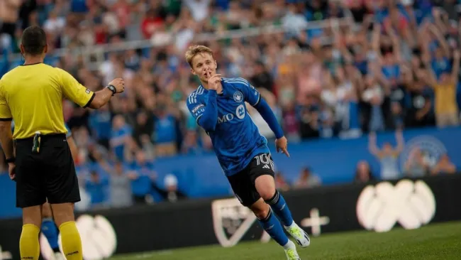 El conjunto canadiense se llevó los dos puntos 