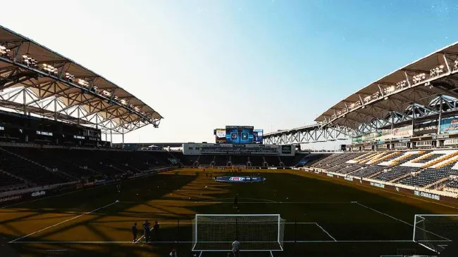 ¿Es a puerta cerrada? Xolos vs Gallos recibe una pobre asistencia en Filadelfia