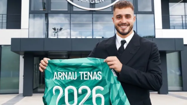 Paris Saint Germain anuncia el fichaje de Arnau Tenas