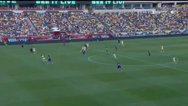 Chicago Fire vs América: Arbitraje causa polémica por gol legítimo anulado a Julián Quiñones