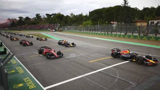 Escuderías probando la pista en Emilia Romagna 