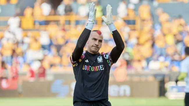 El arquero mexicano tuvo un gran detalle con un niño