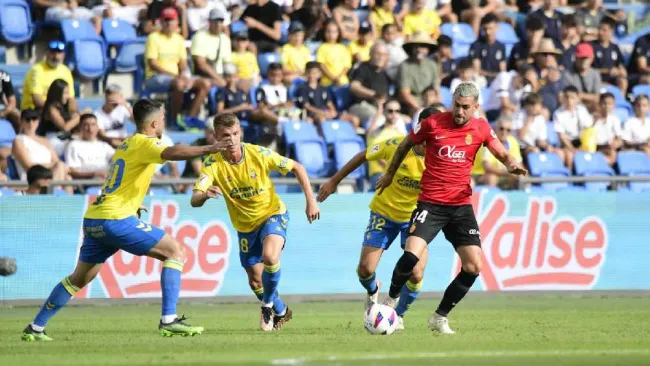 Javier Aguirre y el Mallorca empatan contra Las Palmas de Julián Araujo