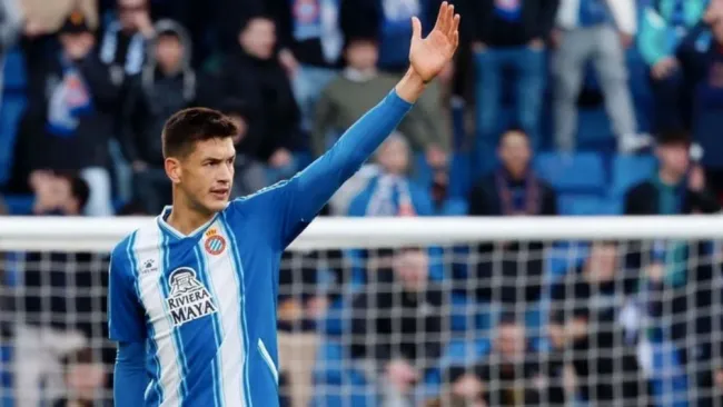 El defensa mexicano pertenece al Espanyol de Barcelona