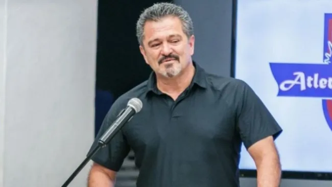 Carlos Hermosillo arremete contra directiva de Cruz Azul: "No saben de futbol"