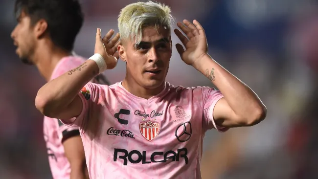 Brian Fernández en su etapa con Necaxa en México