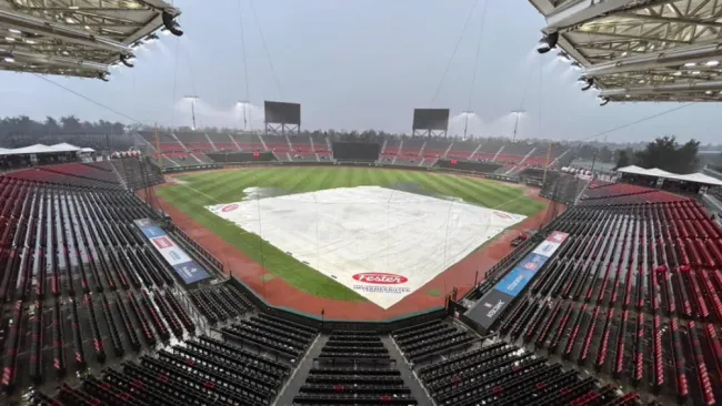 El segundo juego fue suspendido por la lluvia 