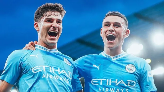 Julián Álvarez y Foden 