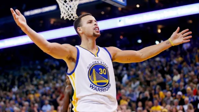 Stephen Curry se autoproclama el mejor base en la historia de la NBA