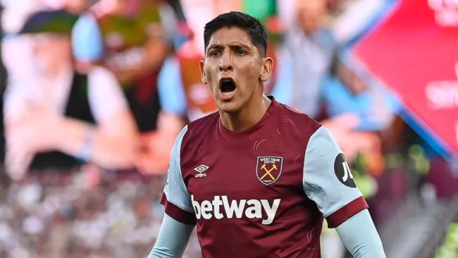 Edson Álvarez en su debut con West Ham