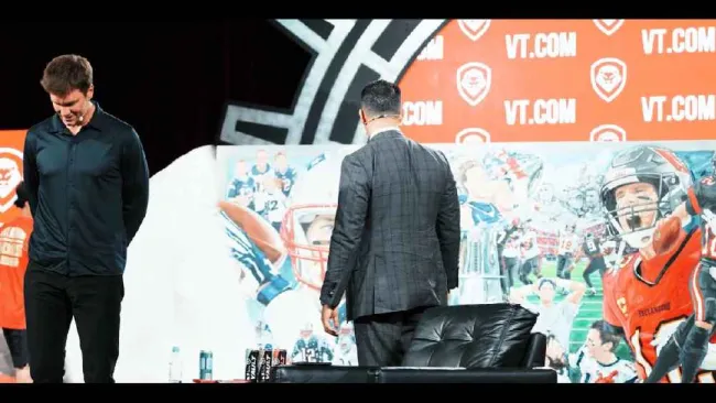 Patrick Bet-David sorprendió a Tom Brady con enorme mural en su honor