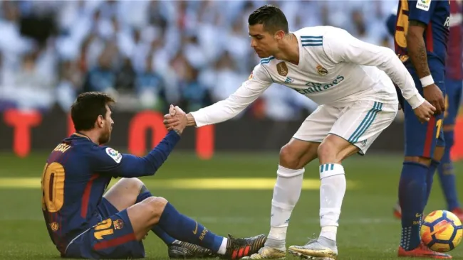 Lio Messi y Cristiano Ronaldo en un Real Madrid vs Barcelona
